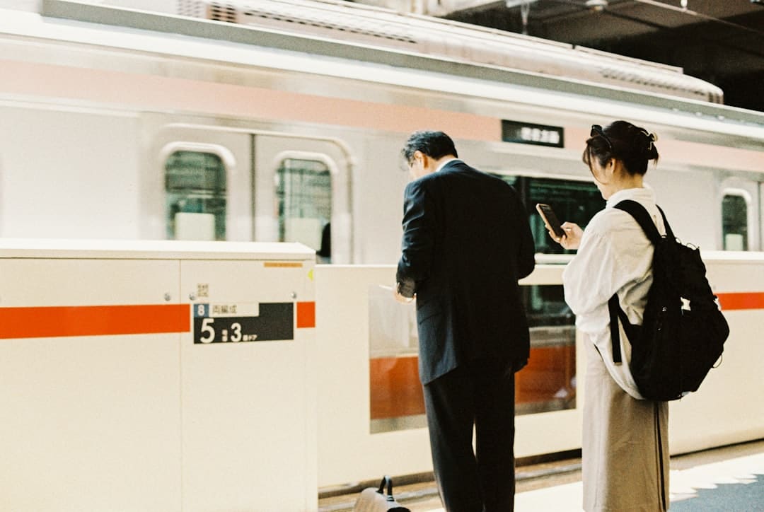 十六位美团骑手受邀观礼阅兵，美团员工代表参加受阅方队